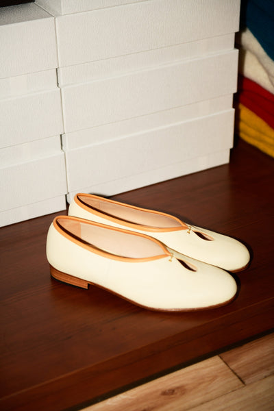 Restock]Tear Pumps / Post Production – Auba Jaconelli